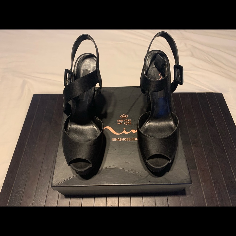 Nina Women's Pangea Platform Sandal